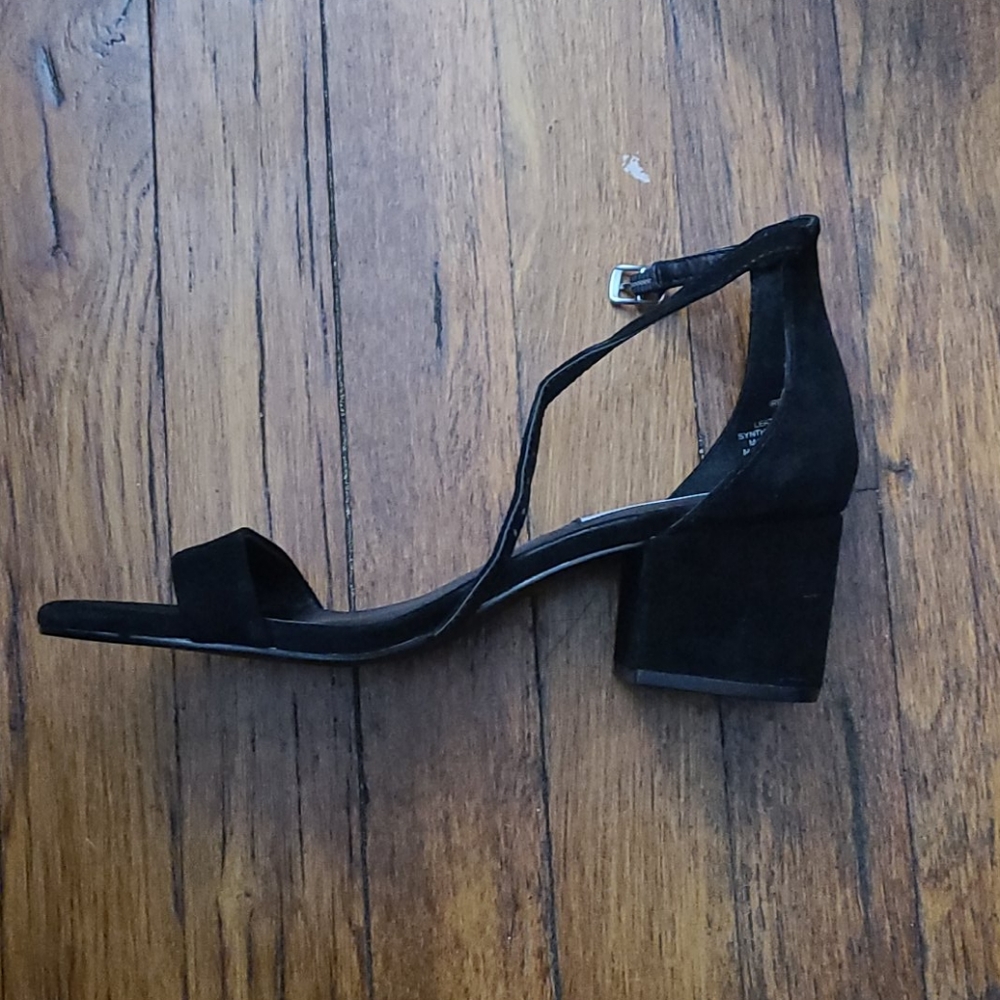 7M Black, Steve Madden